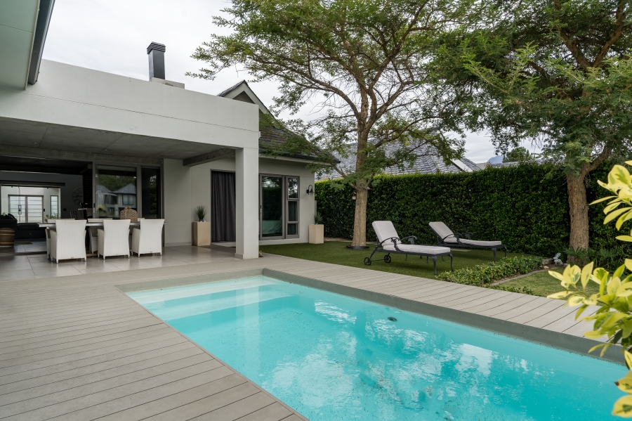 4 Bedroom Property for Sale in Pearl Valley at Val de Vie Western Cape